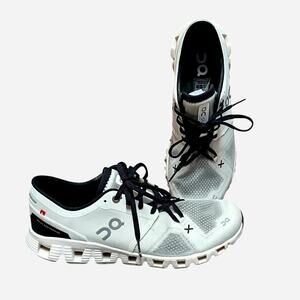 On Cloud Womens size 9.5 Relay Shoes